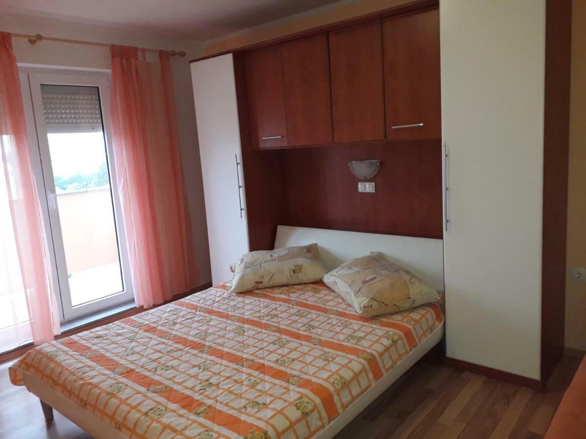 Apartments Rajka Лопар Екстериор снимка