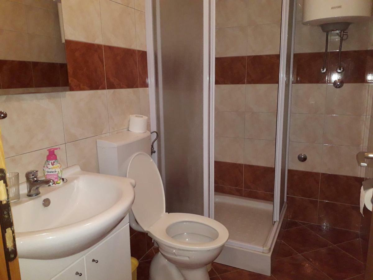 Apartments Rajka Лопар Екстериор снимка